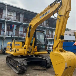 KOMATSU PC130