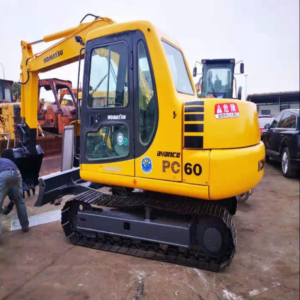 KOMATSU PC60