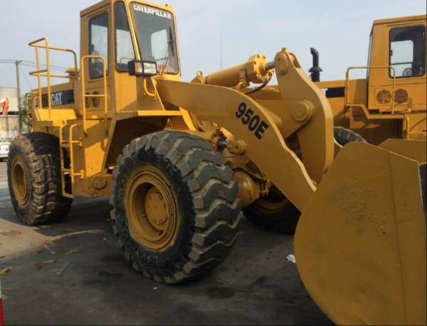 CATERPILLAR 950 Wheel Loader